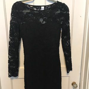 NWOT H&M Lace Long Sleeved Bodycon Dress
